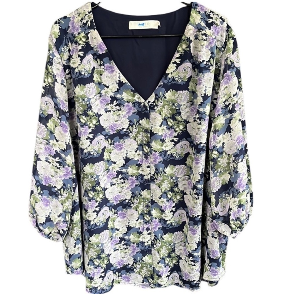 EUC ASTR the Label Blue Floral Button Front Top Size 2X